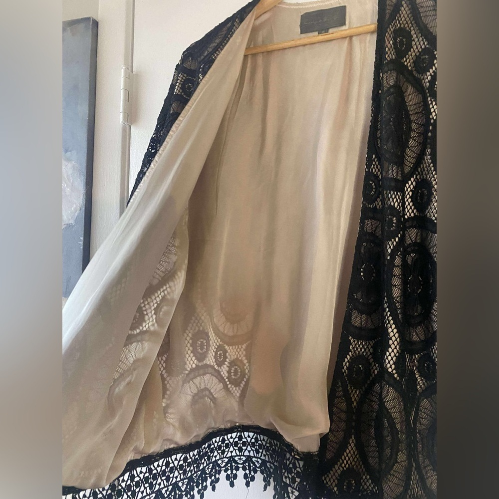 Anthropologie Sunday in Brooklyn Beautiful lace jacket with satin like fabric - Picture 10 of 10
